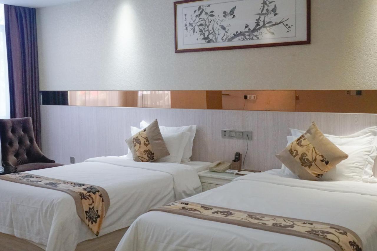 Paco Hotel Tianhe Coach Terminal Metro Satation Guangzhou-Free Shuttle Bus For Canton Fair Exteriér fotografie