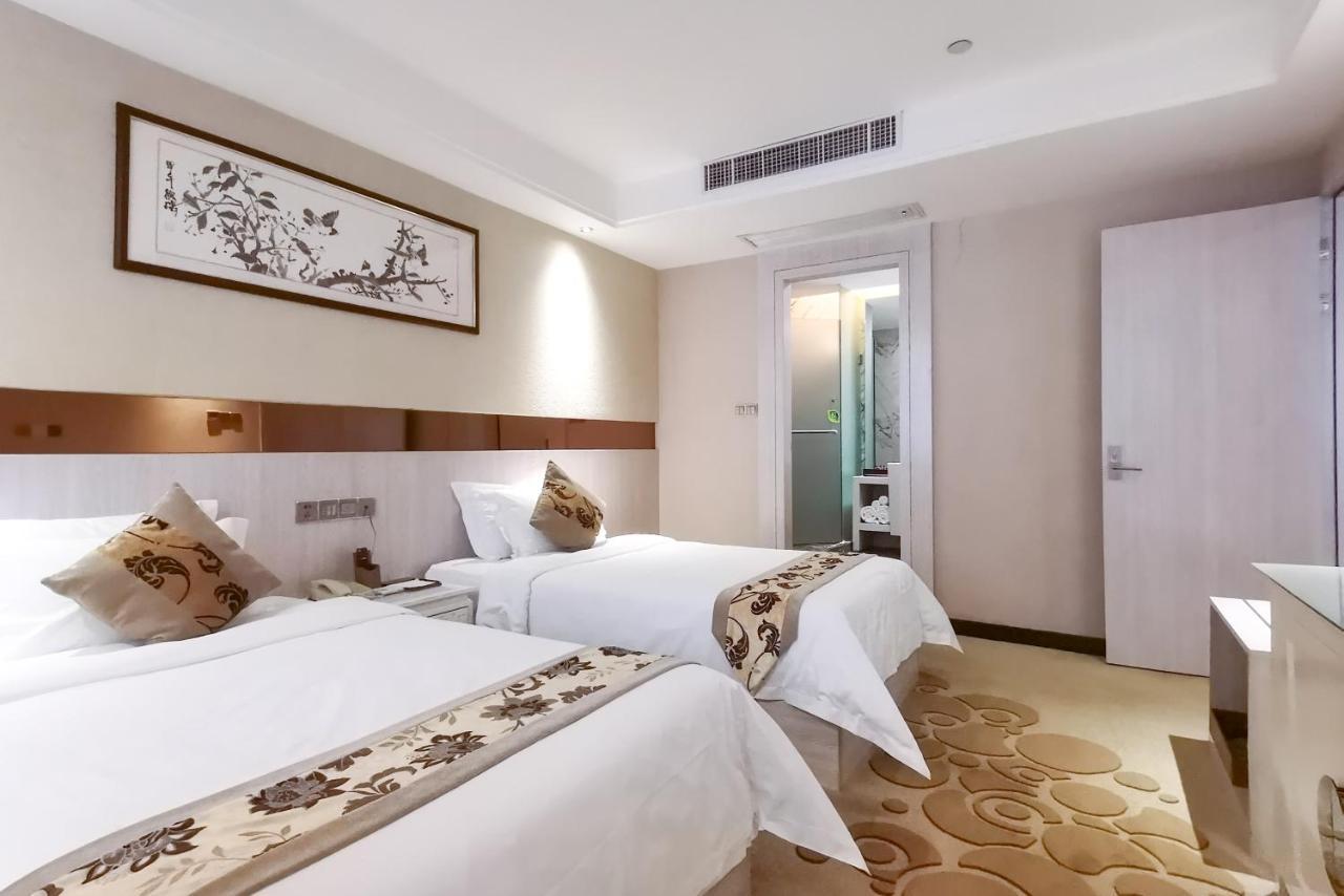 Paco Hotel Tianhe Coach Terminal Metro Satation Guangzhou-Free Shuttle Bus For Canton Fair Exteriér fotografie