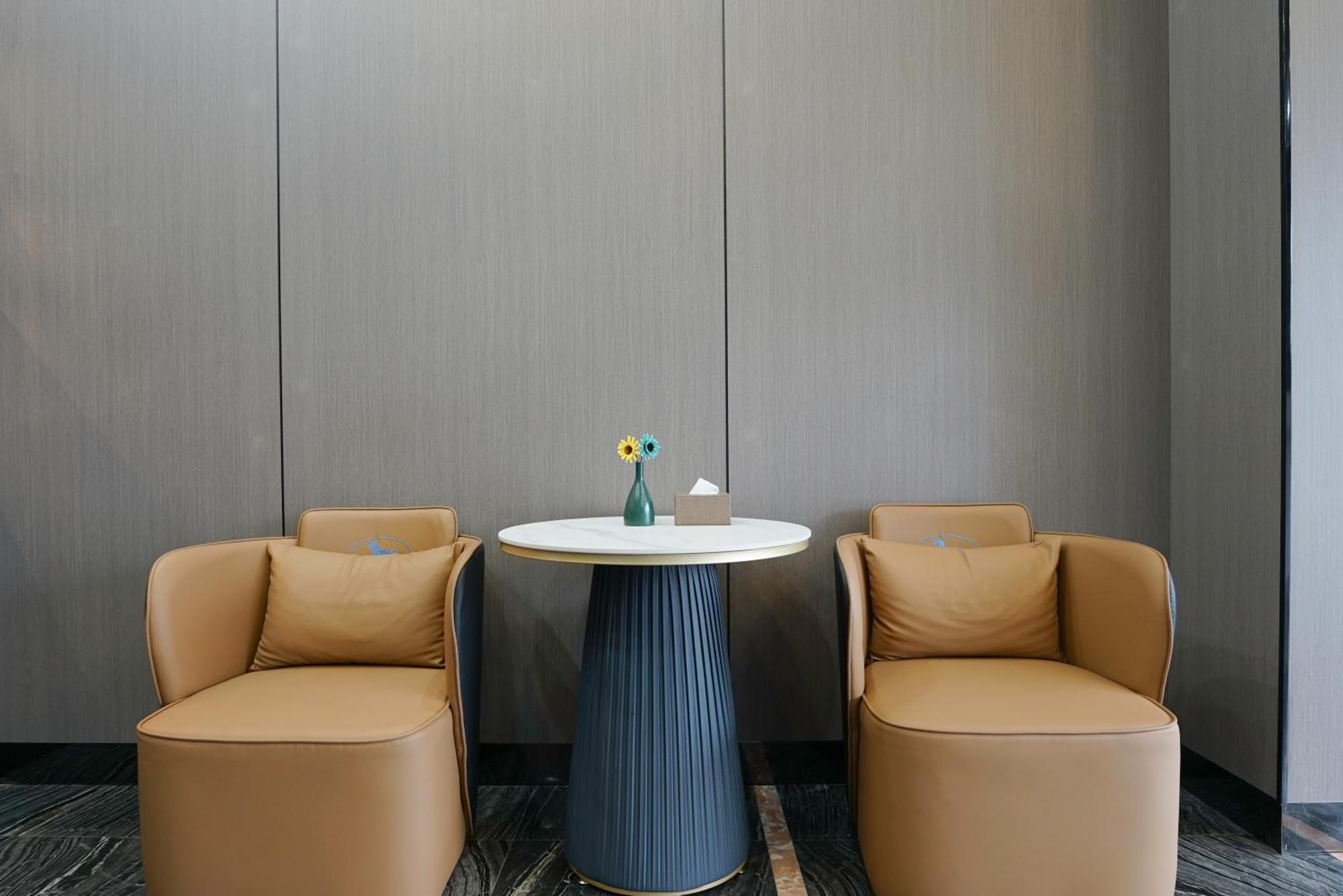 Paco Hotel Tianhe Coach Terminal Metro Satation Guangzhou-Free Shuttle Bus For Canton Fair Exteriér fotografie